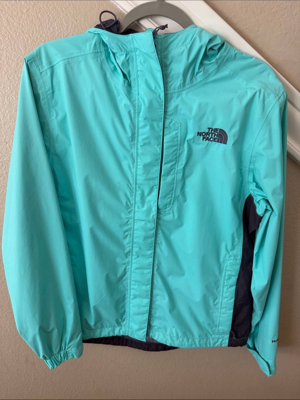 The North Face Women's Aqua Light Weight Rain Jacket with Black Accents